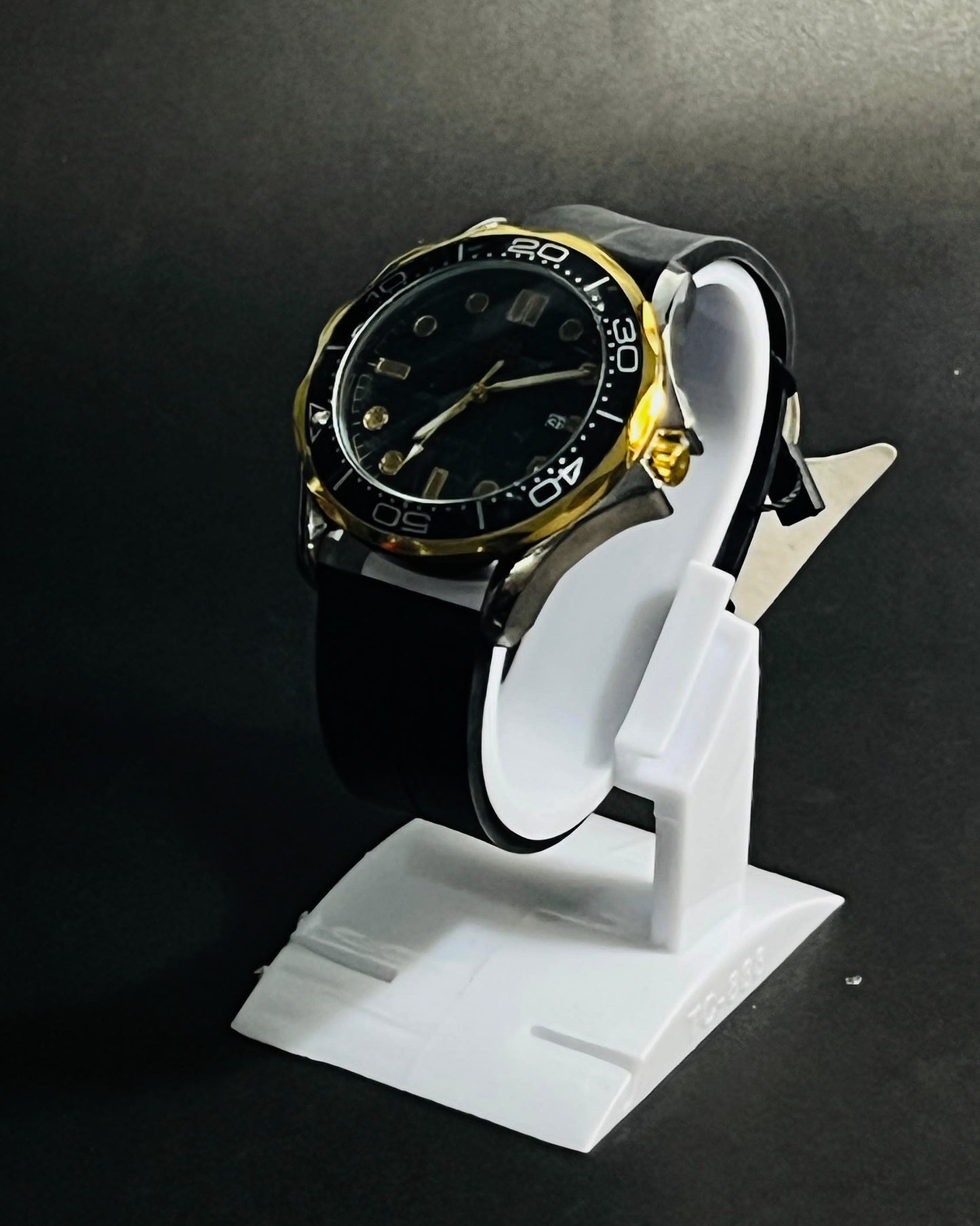 Waterproof stainless Binbond Man Watch | B2820